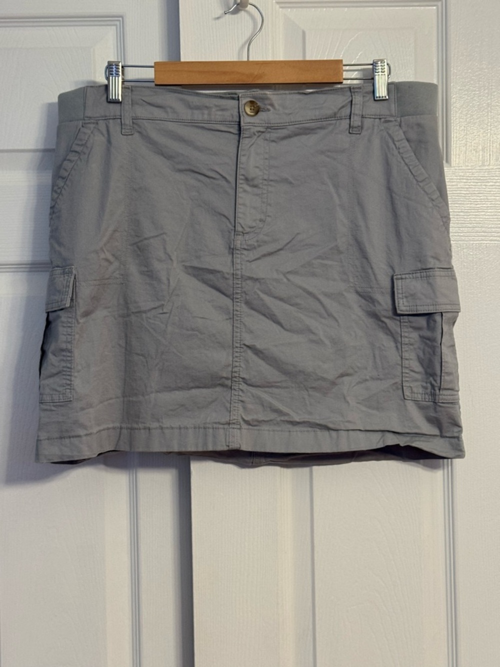 Lee Light Gray Utility Cargo Mid Rise Regular Fit Mini Skort Skirt Size 16 NWOT